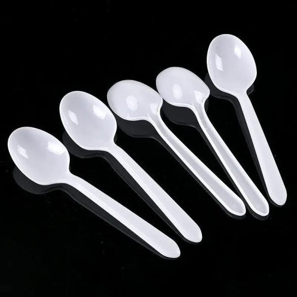 Hca0b4a3cc3964d84bae5e37cab323fdcN China Wholesale Disposable Spoons