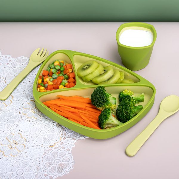Hcd8eb69656db42a6b4c357ab533600bf1 China wholesale silicone baby plate sets